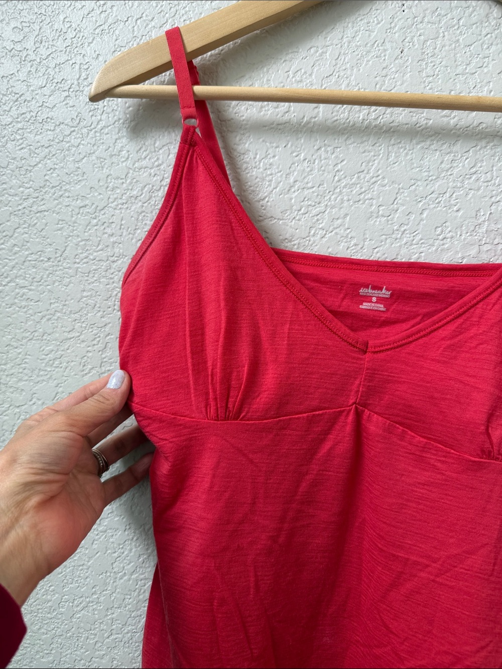 Icebreaker Tank Top Camisole Merino Wool Red size Small - Picture 3 of 11